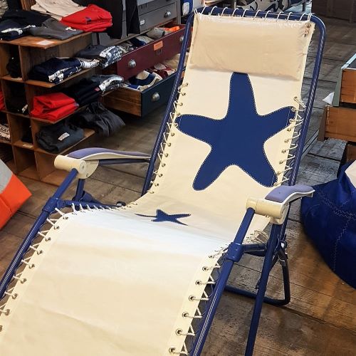 POLTRONA RECLINABILE RIVESTITA DI VELE DA BARCA