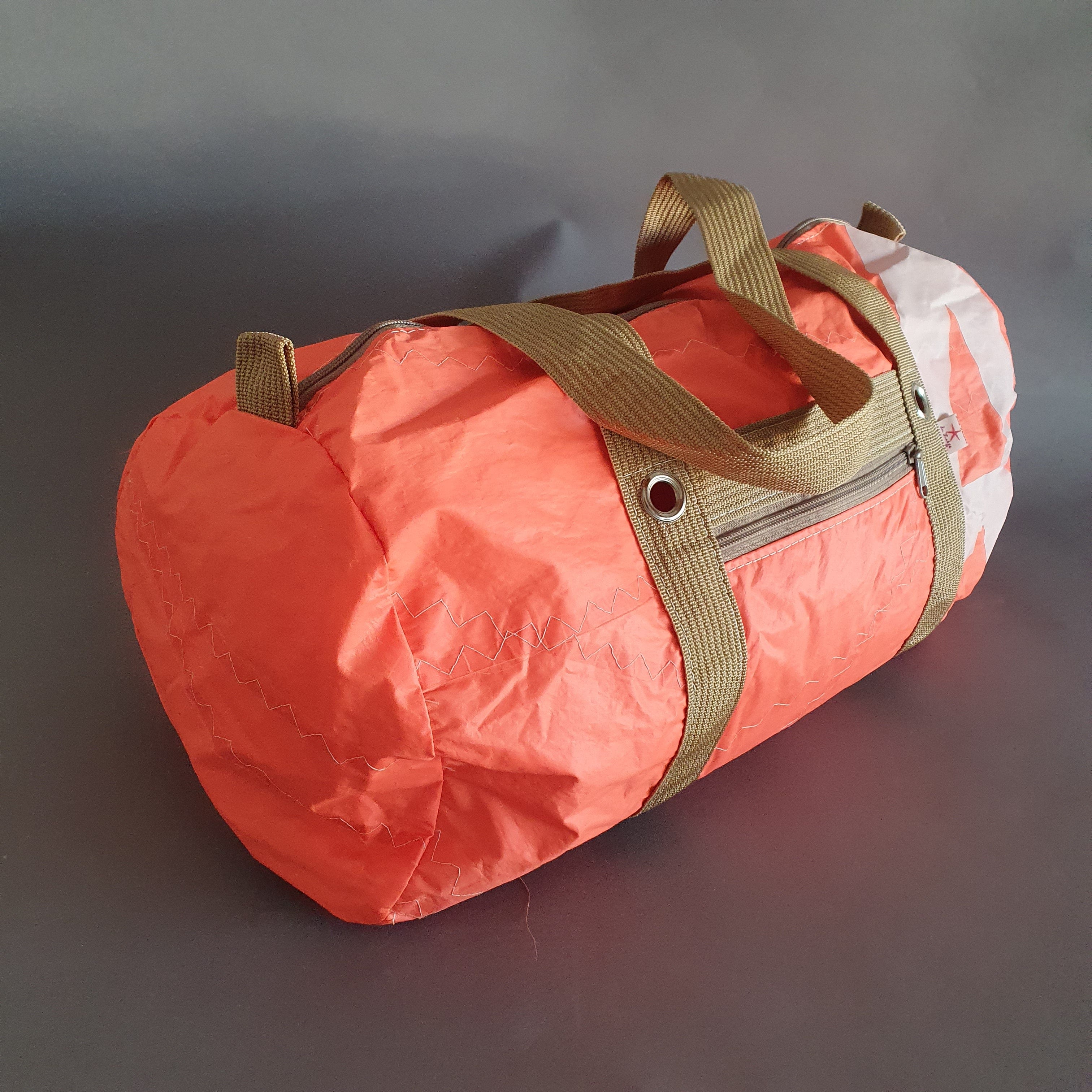 sac Polochon en toile de voile de bateau recyclée – lestoilesdularge